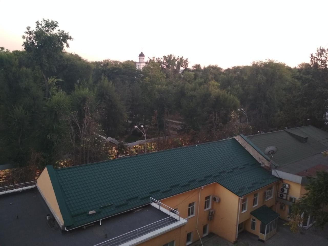 Lighthouse Apartment Chişinău Extérieur photo
